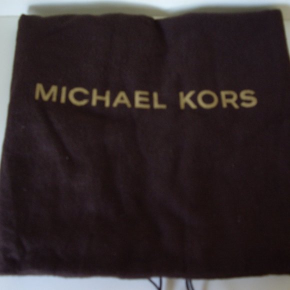 Michael Kors Black Beverly Drawstring Satchel/$1,526 RETAIL/NEW/NEVER USED!!! - Picture 8 of 10